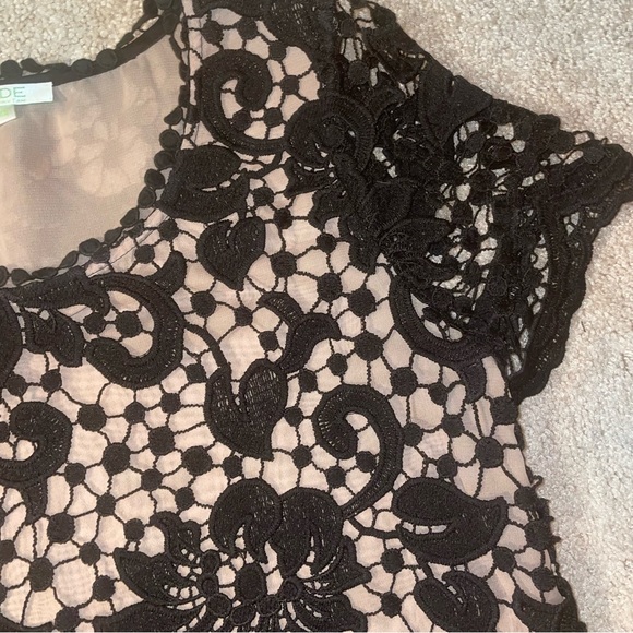 Jade Black lace Shirt - Picture 3 of 7